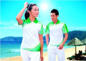 焦点娱乐蓝色运动T恤模特展示