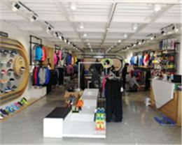 焦点娱乐运动系列服装展示大厅