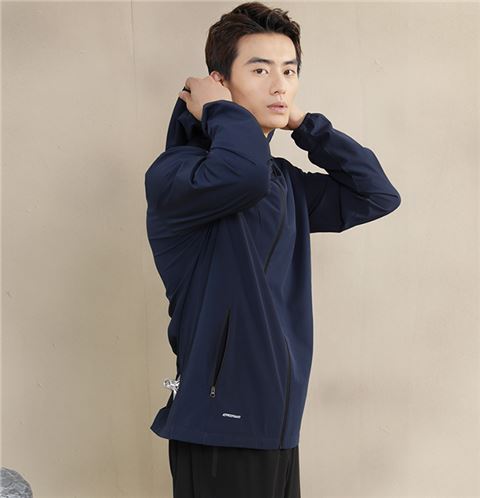 新款休闲焦点娱乐运动风衣外套定做厂家26665_26666