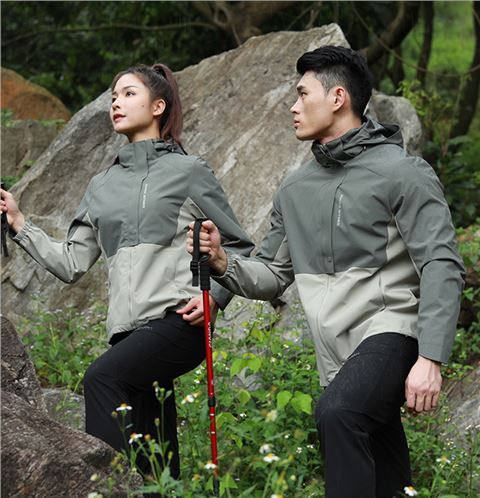 焦点娱乐冲锋衣