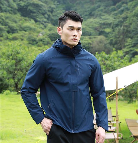 焦点娱乐冲锋衣