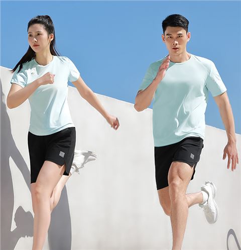 时尚圆领运动T恤
