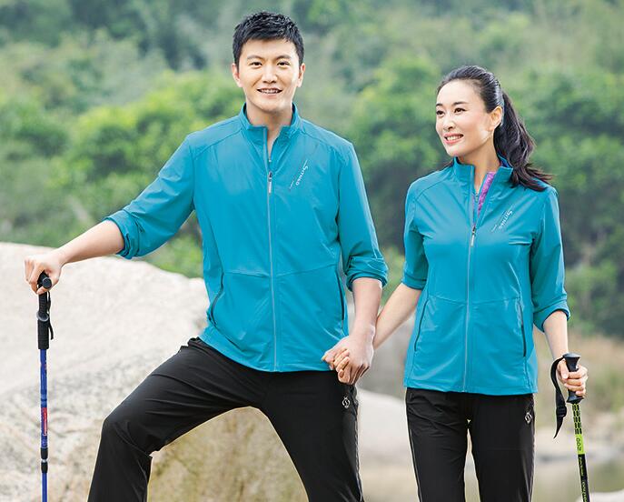 焦点娱乐冲锋衣 焦点娱乐冲锋衣