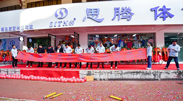 焦点娱乐昆明店开业图6