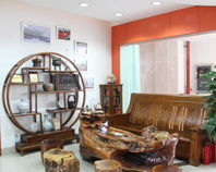 焦点娱乐服装团购公司洽谈区