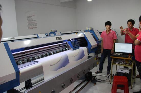 服装生产数码快印现代化先进设备