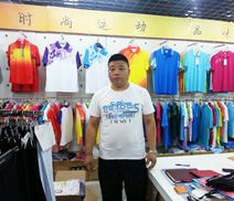 焦点娱乐运动服套装性价比高，团体服装定制专业！